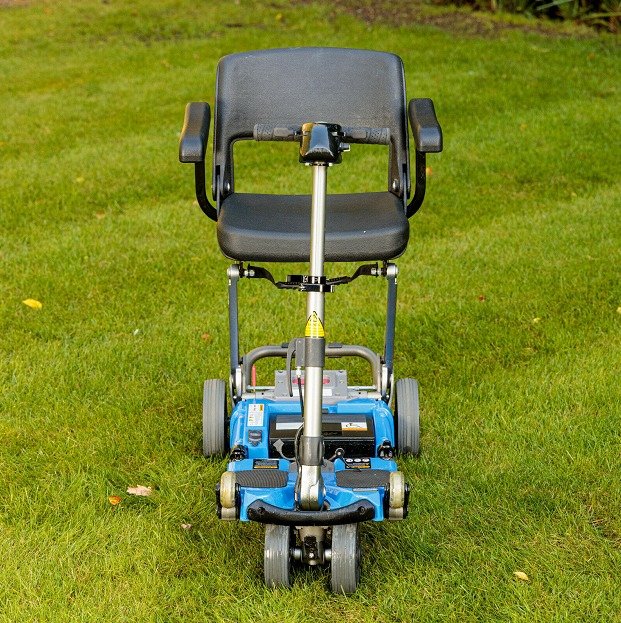LUGGIE BLUE Folding Travel Mobility Boot Scooter FULLY SERVICED