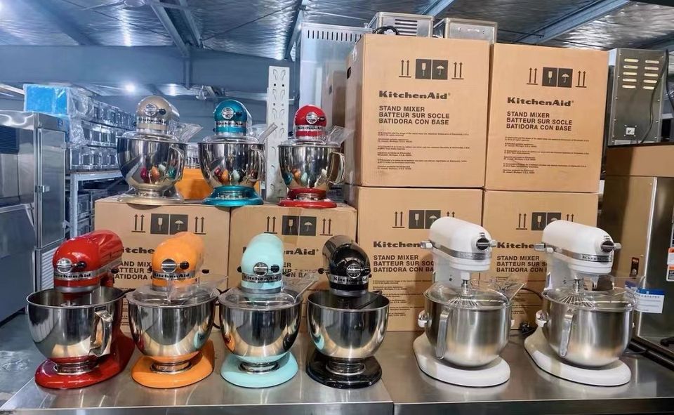 KitchenAid 5-Qt. Tilt-Head Stand Mixer KSM150PSBM Artisan Series, 5 Quart, Black Matte